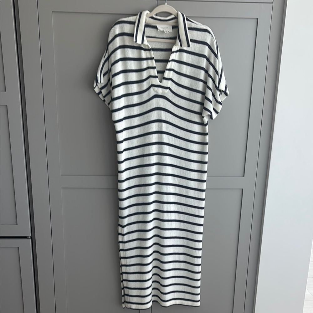 Tuckernuck pomander place navy and white maxi dress size M/L